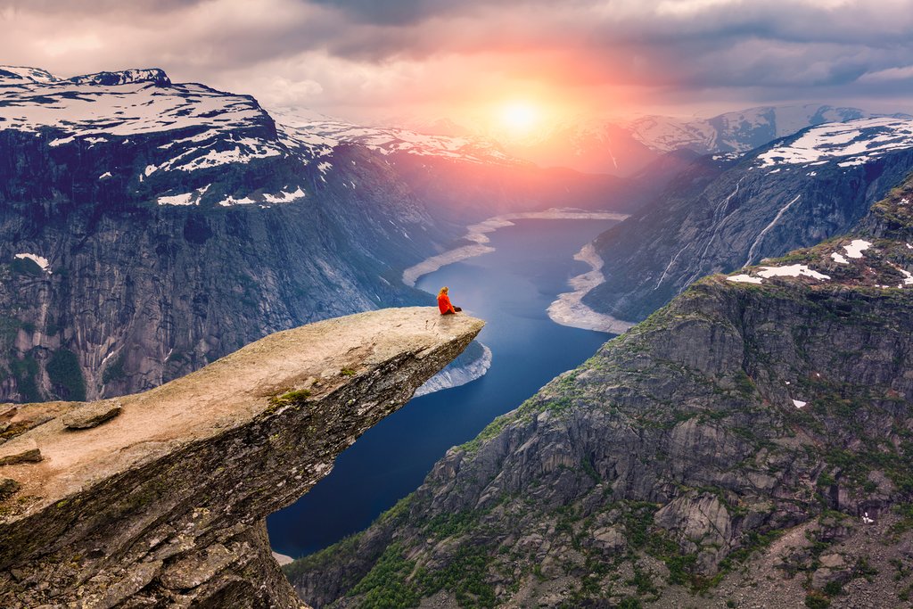 Can You Match These Natural Wonders to Their Locations? Trolltunga, Norway