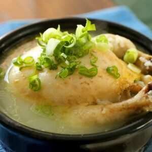 KPop Group-Seoul Travel Quiz Samgyetang (ginseng chicken soup)