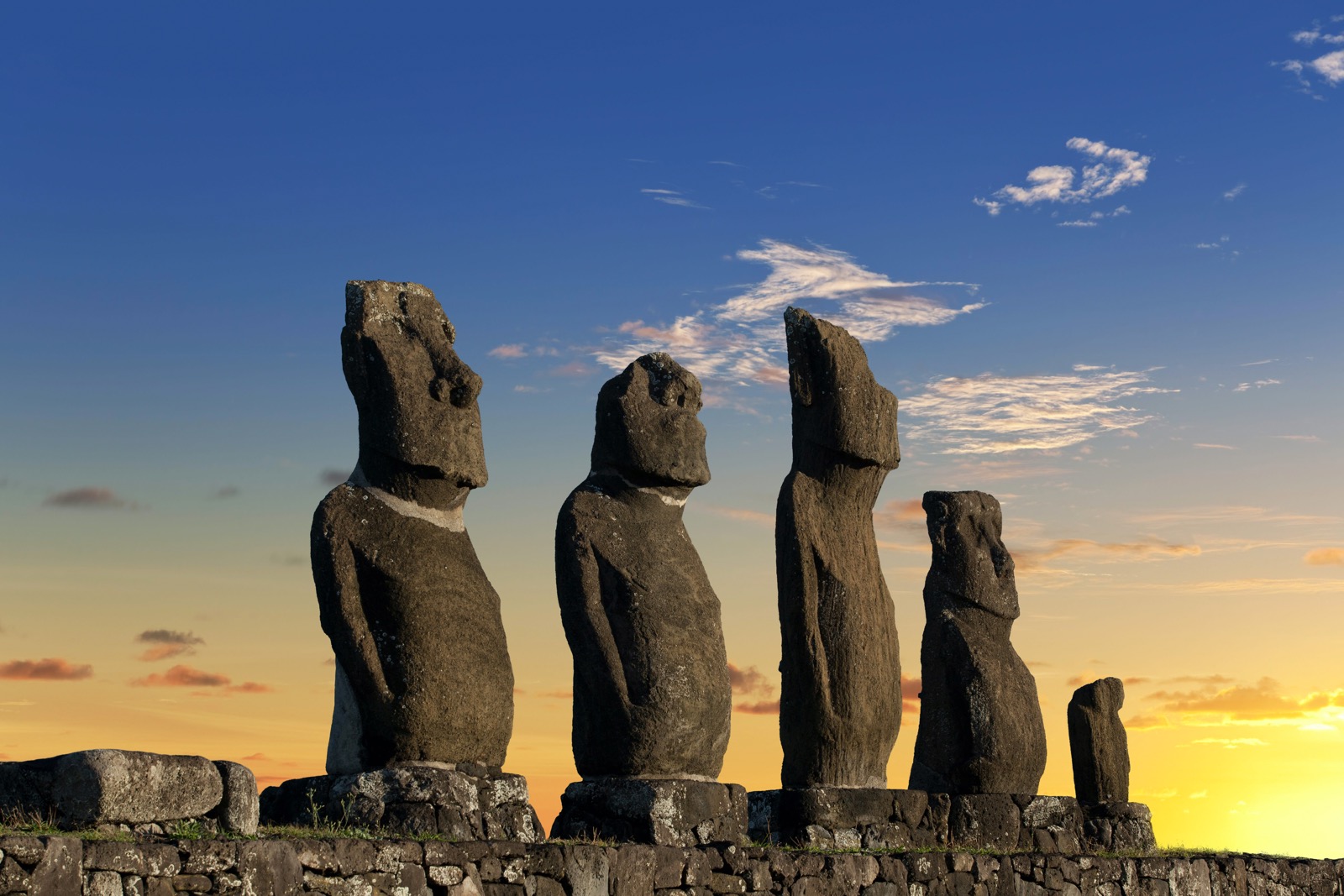E In Geography Quiz Moai statues, Easter Island