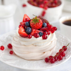 Pick Dessert For Every Flavor & I'll Guess Age Quiz Berry pavlova