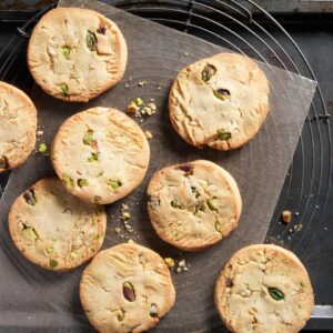 🍪 Craving Cookies and Coffee? ☕ This Quiz Will Tell You Which Brew Best Matches Your Personality Honey pistachio cookie