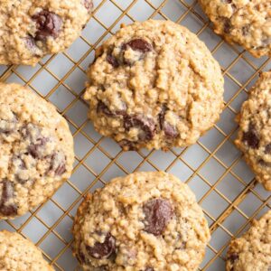 🍪 Craving Cookies and Coffee? ☕ This Quiz Will Tell You Which Brew Best Matches Your Personality Oatmeal chocolate chip cookie