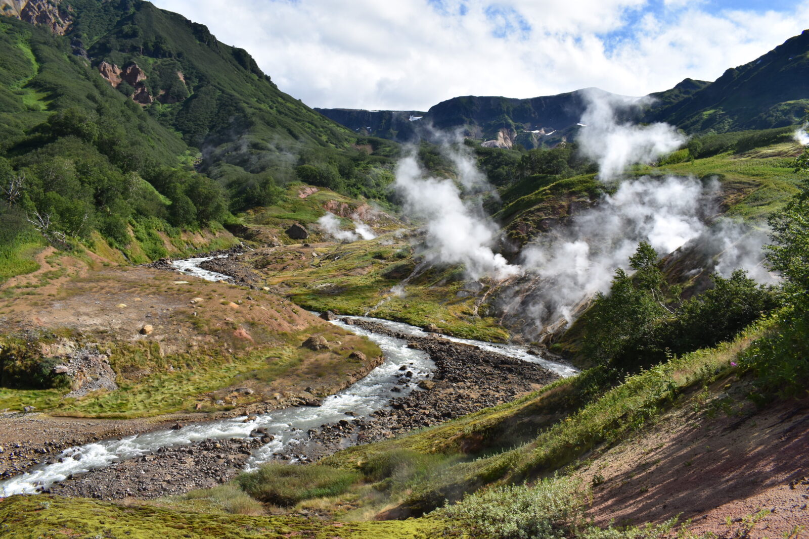Here Are 24 Glorious Natural Attractions – Can You Match Them to Their Country? Valley of Geysers, Kamchatka, Russia