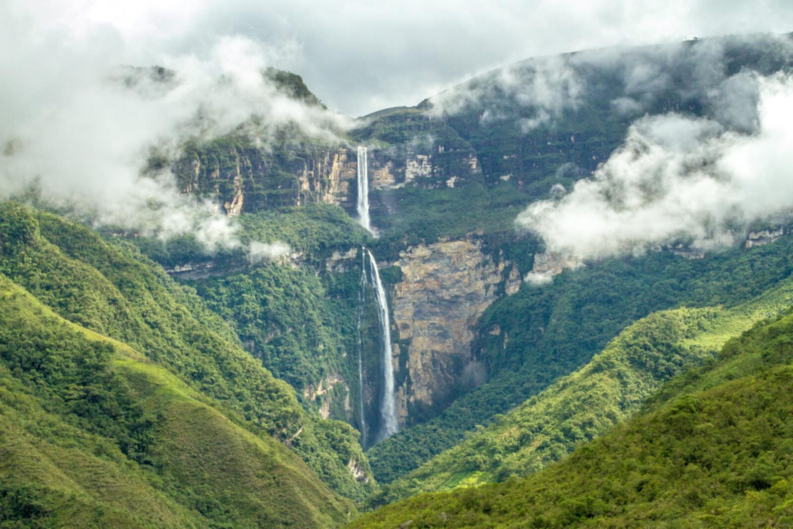 Here Are 24 Glorious Natural Attractions – Can You Match Them to Their Country? Gocta Waterfall, Peru