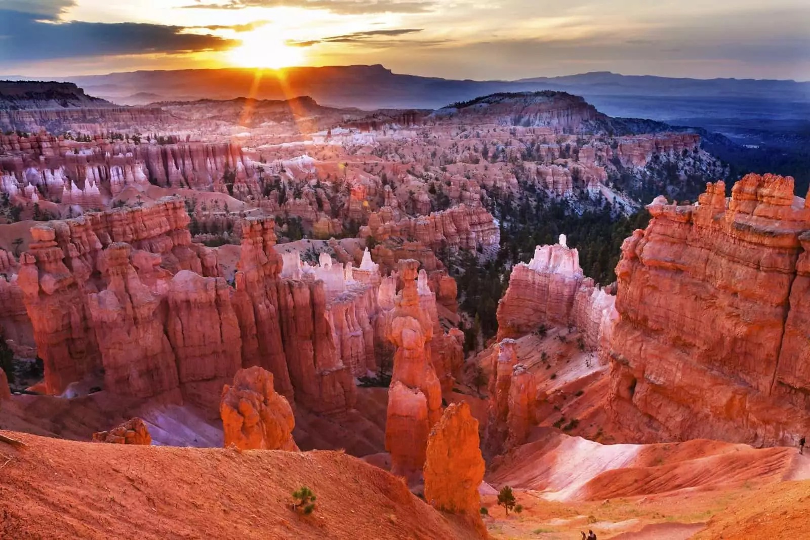 Here Are 24 Glorious Natural Attractions – Can You Match Them to Their Country? Bryce Canyon National Park, Utah, United States