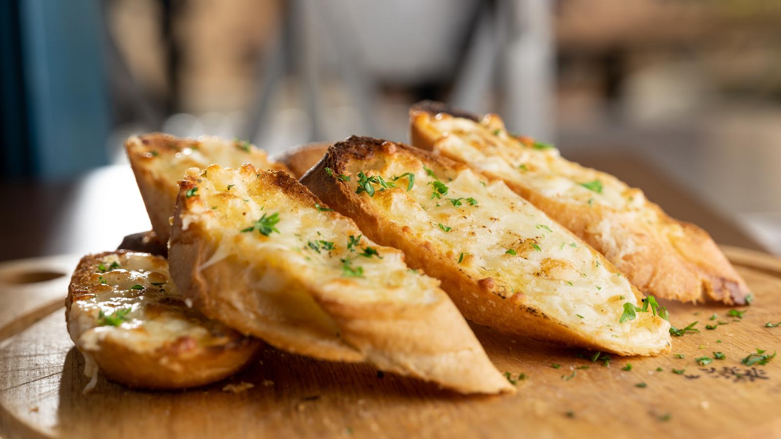 🥩 Can You Grab the Correct Ingredients to Make This Recipe? Garlic bread