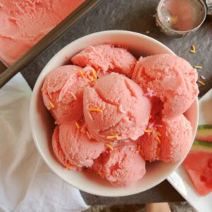 Ice Cream Buffet Quiz🍦: What's Your Foodie Personality Type? Watermelon ice cream