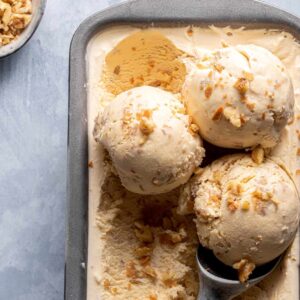 Ice Cream Buffet Quiz🍦: What's Your Foodie Personality Type? Maple nut ice cream