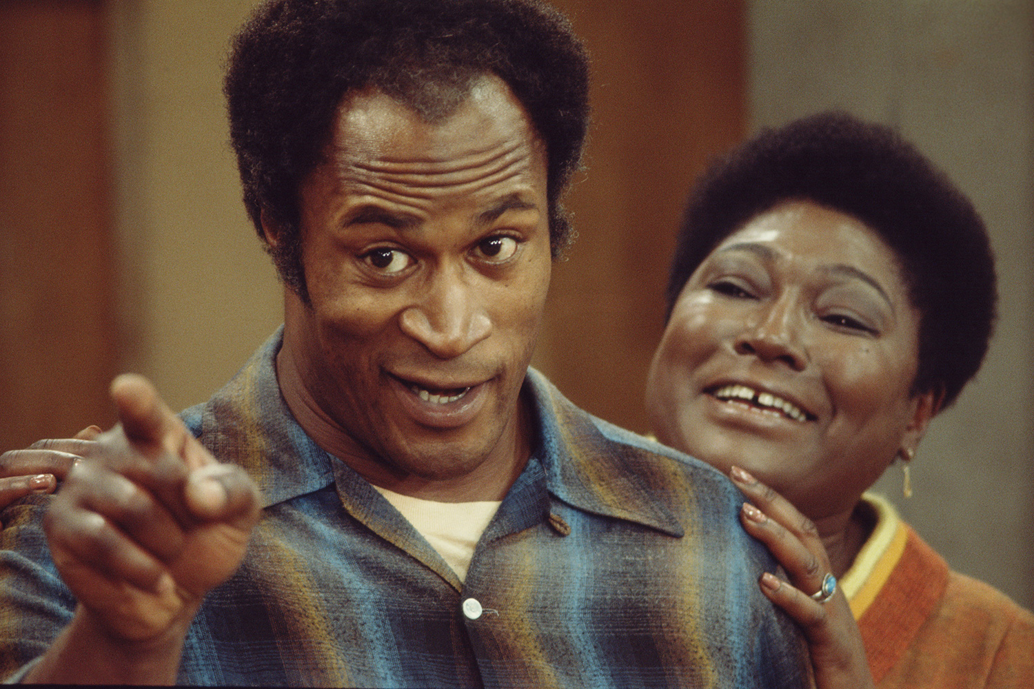 Classic TV Dads Quiz 👔: Match Them To Their Iconic Shows! John Amos as James Evans Sr. on Good Times