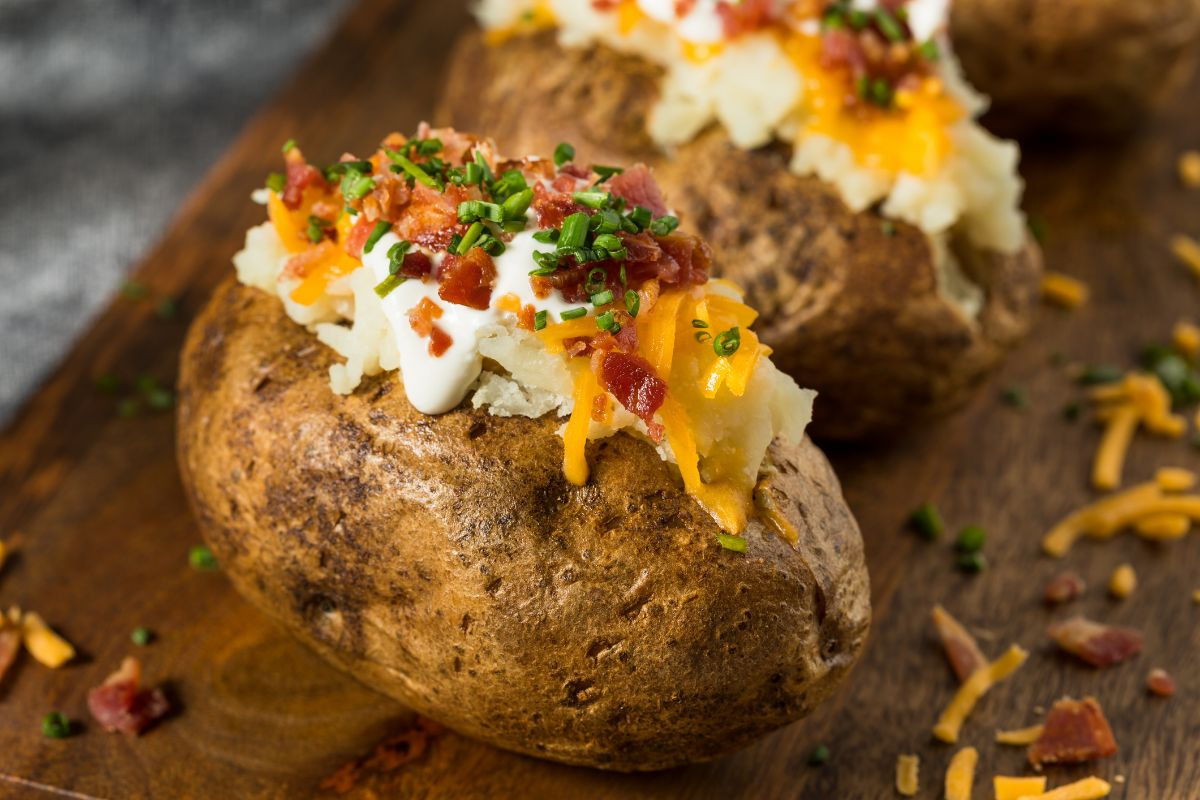 What Winter Comfort Food Are You? Baked potatoes