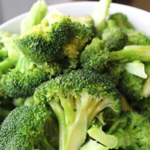 Food Quiz 🍔: Can We Guess Your Age From Your Food Choices? Broccoli