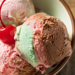 Ice Cream Feast Quiz 🍦: What Weather Are You? 🌩️ Spumoni ice cream