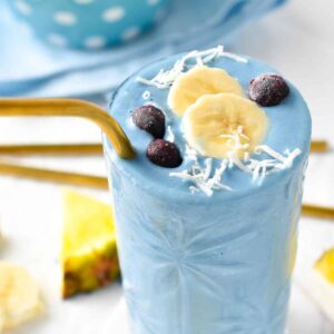 Pick Sweet Food In Every Color To Get Your Flavor Match Quiz Blue spirulina smoothie