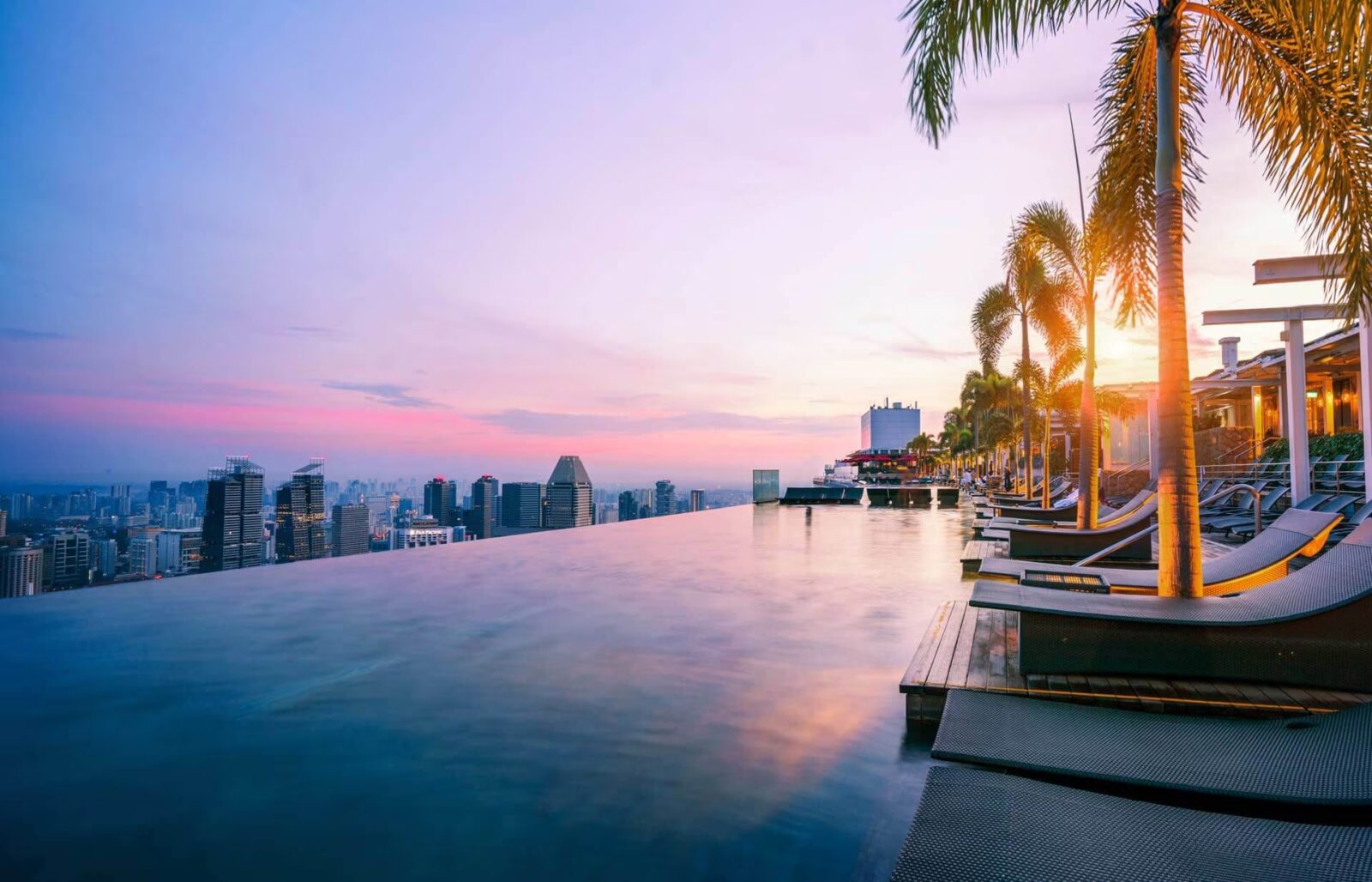 Summer Trivia Quiz: Can You Handle The Heat? 😎🔥 Infinity Pool, Marina Bay Sands, Singapore