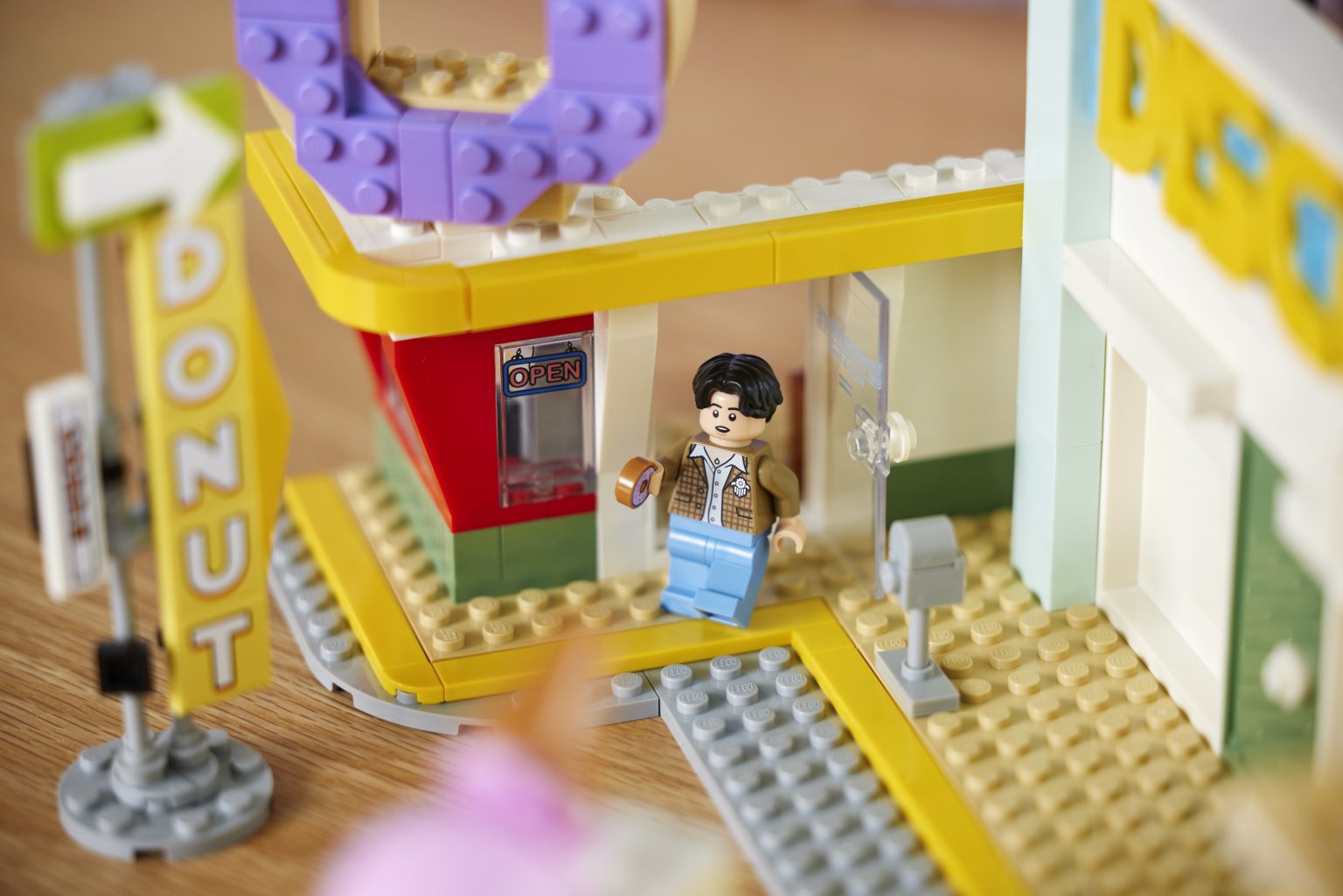 BTS Lego