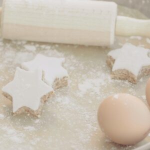 Desserts Book Quiz Zimtsterne (German cinnamon star cookies)