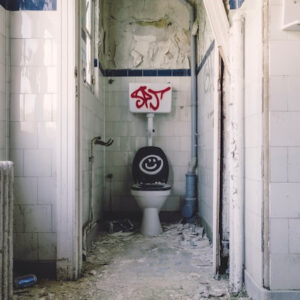 Haunted House Quiz Bathroom