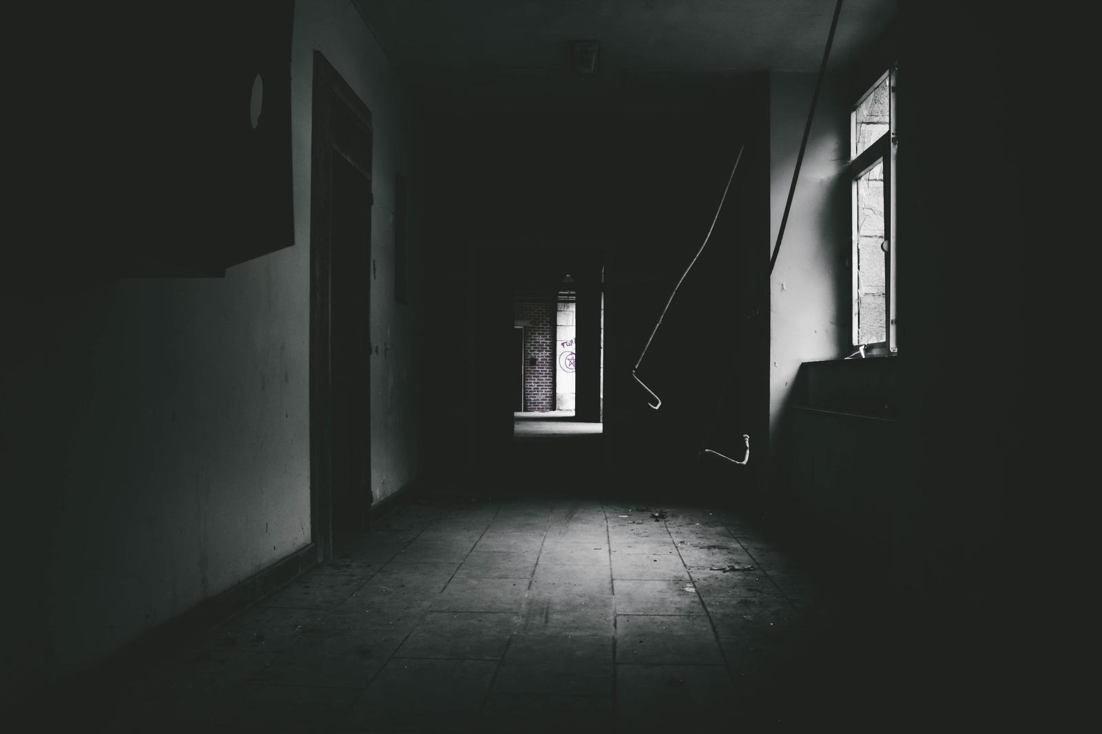 Haunted House Quiz Ominous hallway