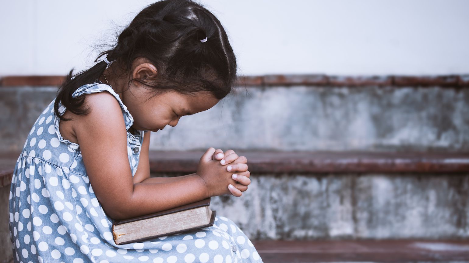 Letter P Food Trivia Quiz Child praying