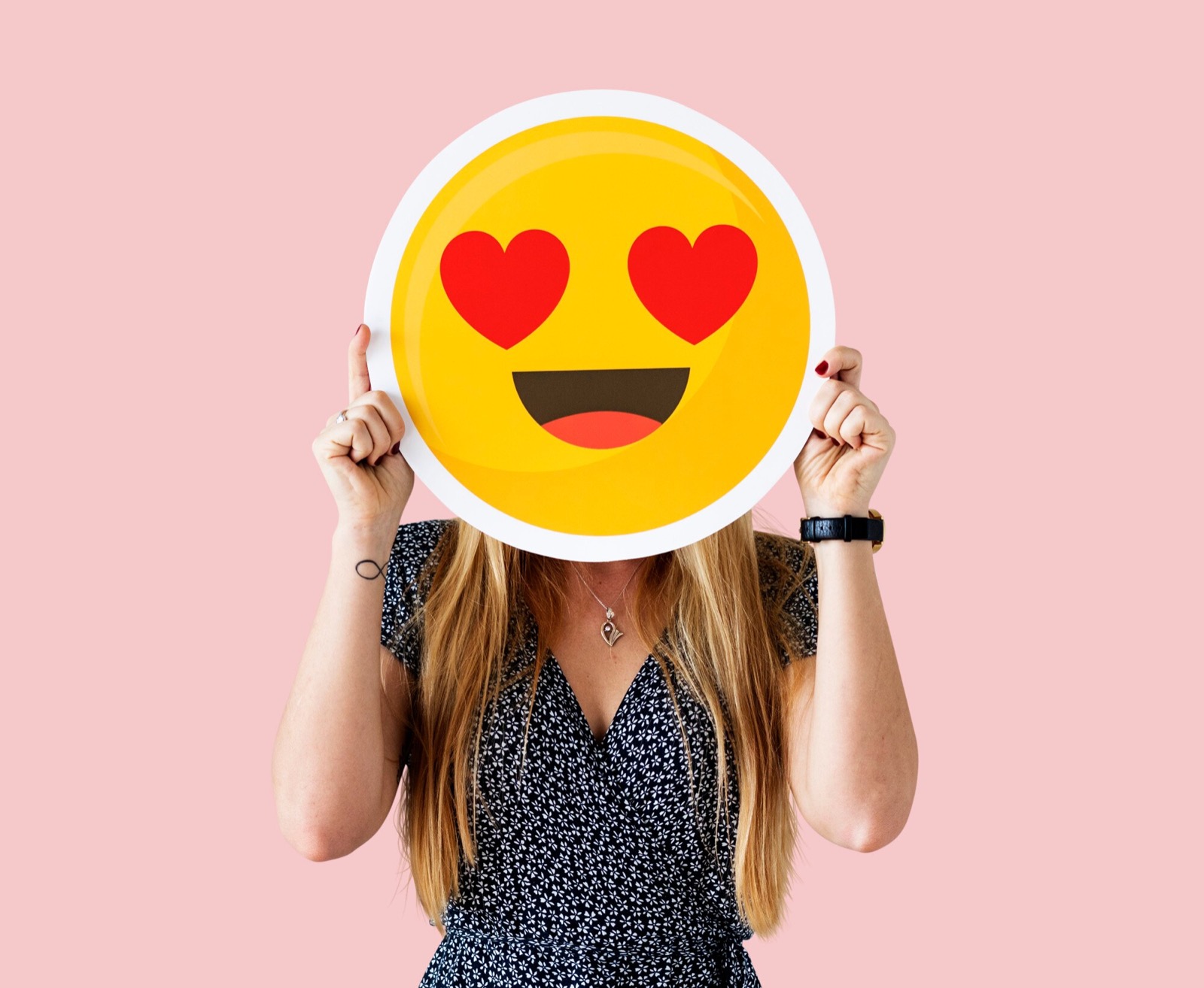 What Valentine Are You? Romantic lovesick emoji
