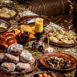 Christmas Traditions Around The World Quiz 12-course dinner