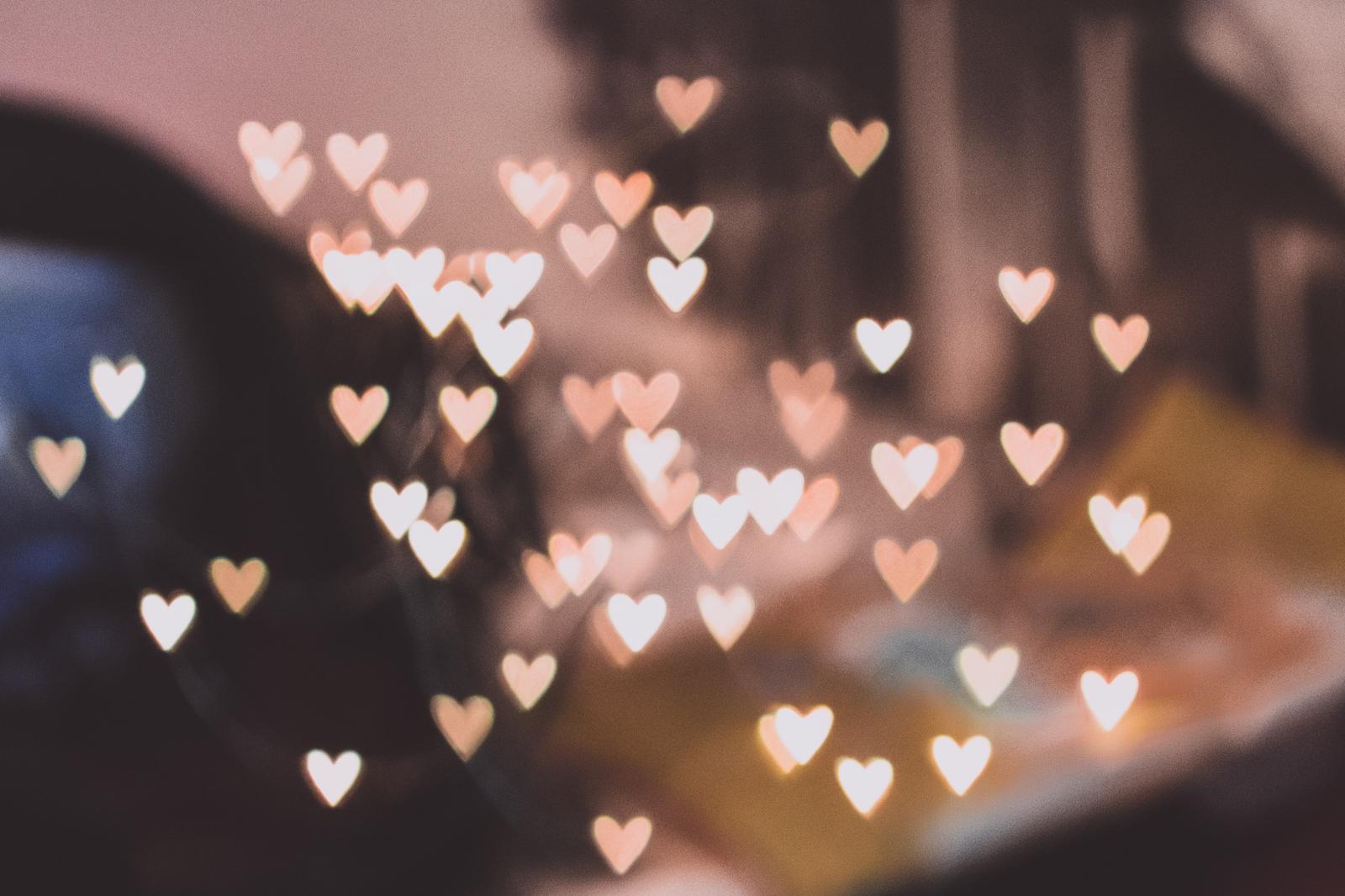 What Color Heart Emoji Are You? Quiz Heart bokeh