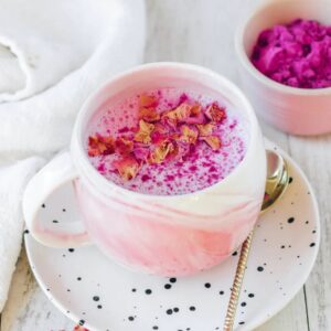 Enjoy Rainbow Breakfast & I'll Guess Age Food Quiz Dragonfruit latte