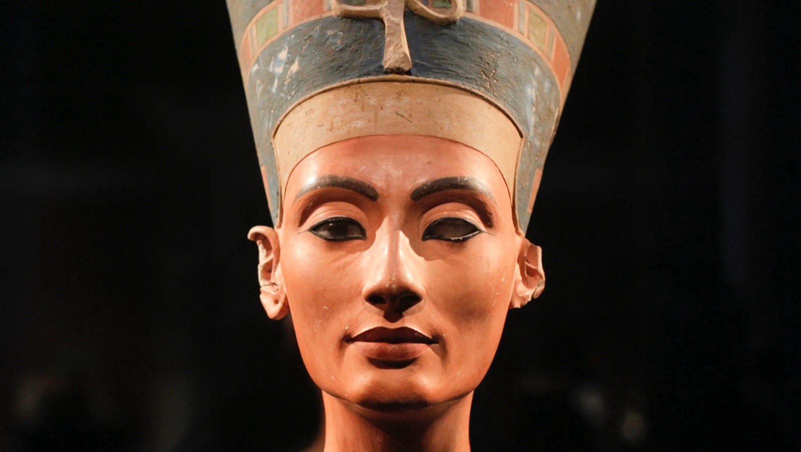 Famous Moms Quiz Nefertiti