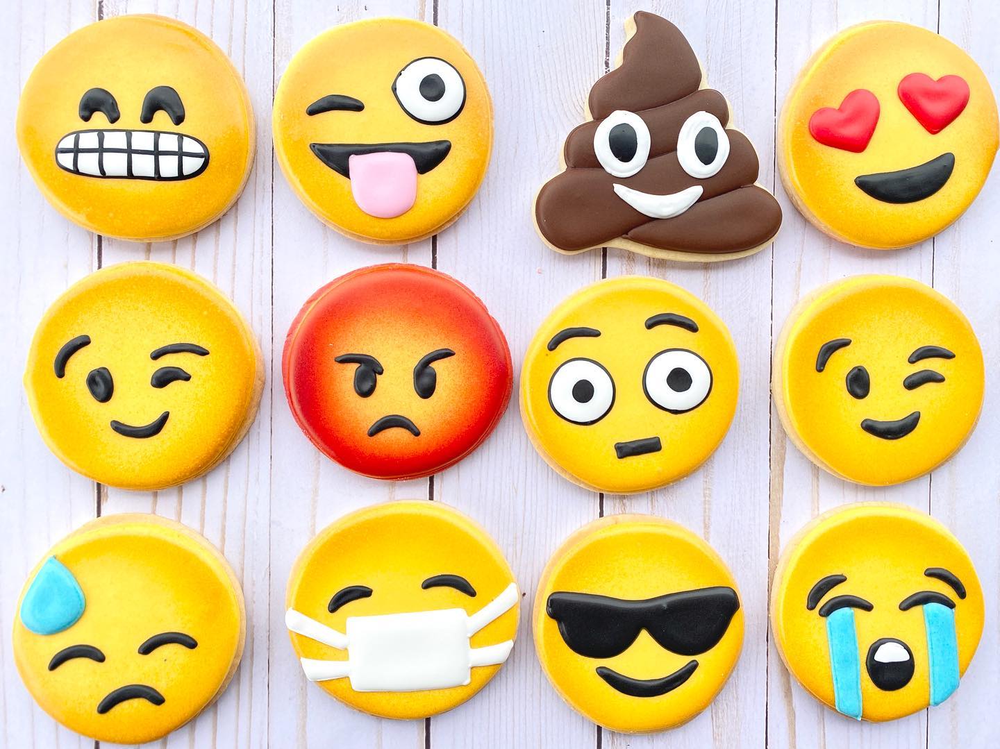 What Should I Bake? Quiz Emoji cookies