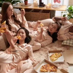 Which New Year's Eve Countdown Are You? Quiz Cozy PJs