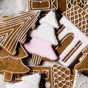 Pink Buffet Quiz Pink gingerbread cookies