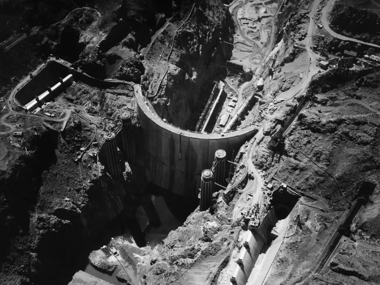 Famous Landmarks Under Construction Quiz Hoover Dam under construction