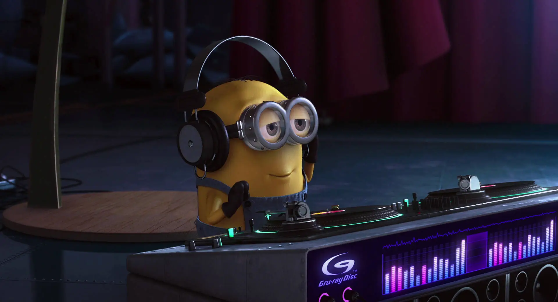 Minion DJ deejay music