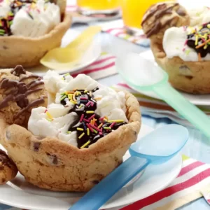 Make Ice Cream Choices & We'll Guess Age Quiz Cookie bowl