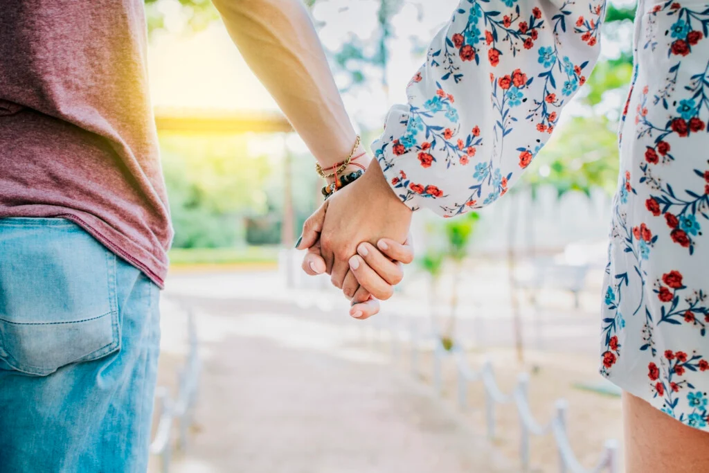 Plan A Date With Your Crush Quiz Couple holding hands