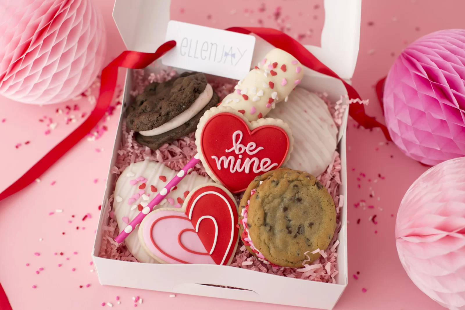 What Color Heart Emoji Are You? Quiz Heart shaped cookies