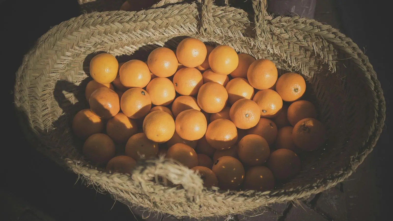 Oranges harvest