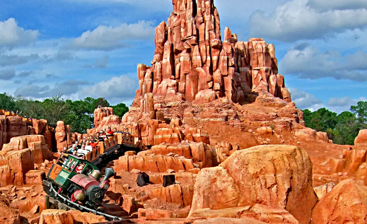 Lightning Or Thunder Quiz Disneyland Big Thunder Mountain rollercoaster ride