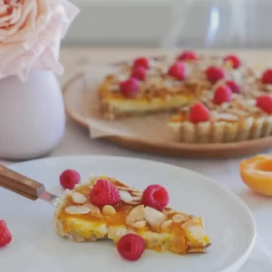 Eat At Strawberry Buffet To Know What Berry You Are Quiz Strawberry almond tart