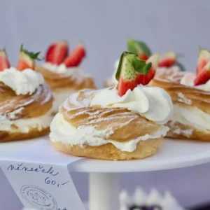 Eat At Strawberry Buffet To Know What Berry You Are Quiz Strawberry cream puff sandwiches