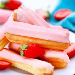 Eat At Strawberry Buffet To Know What Berry You Are Quiz Strawberry éclairs