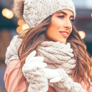 Plan Cozy Snow Day To Know Which Winter Comfort Food Yo… Quiz A cozy scarf and mittens