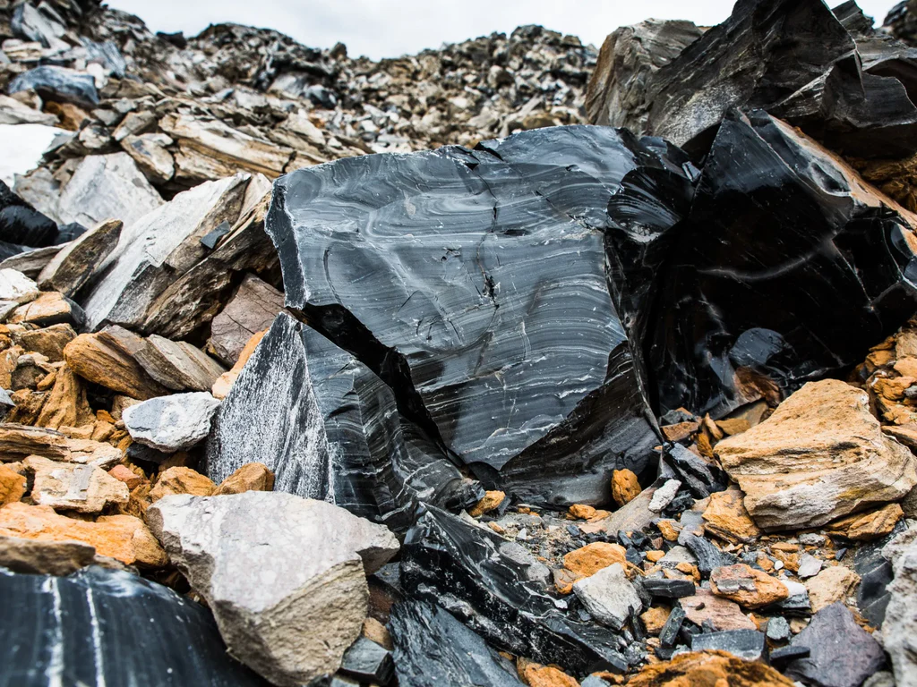 Volcano Trivia Quiz Obsidian