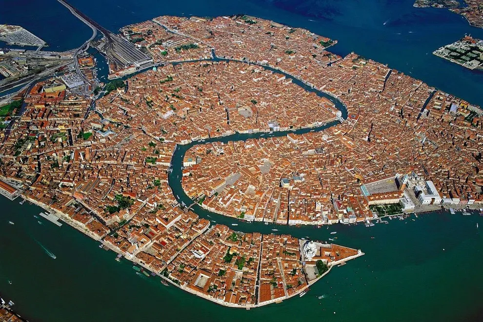 Only Geography Wizard Can Name All Cities From Bird's-E… Quiz Venice, Italy aerial view