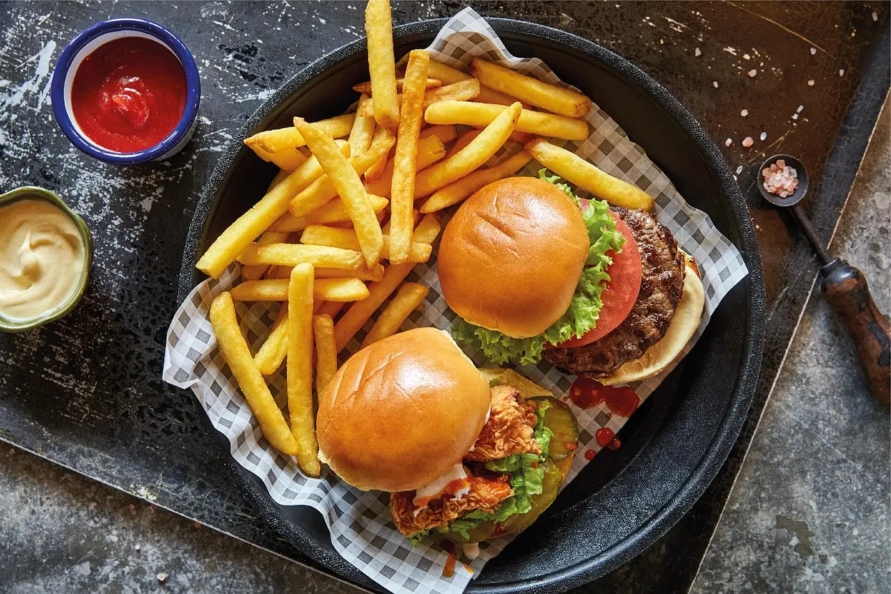 Are You A Pizza, A Burger, Sushi, Or A Salad? Quiz Fast food burgers