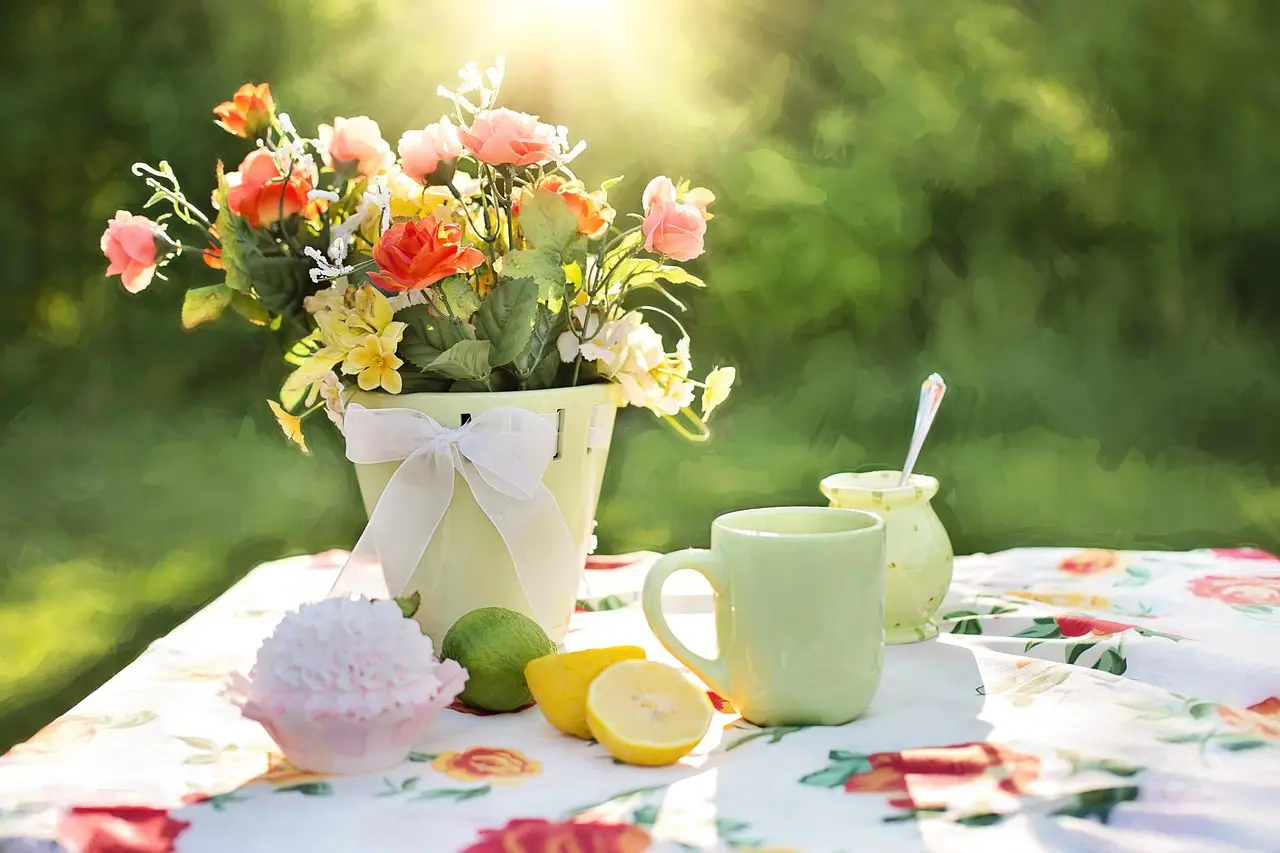 Build A Picnic & We'll Predict Your Summer Love Story Quiz Summer picnic