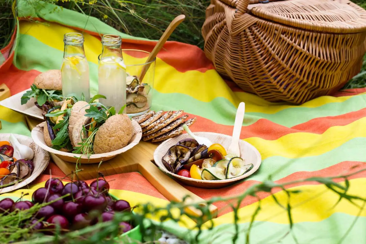 Build A Picnic & We'll Predict Your Summer Love Story Quiz Picnic blanket 12