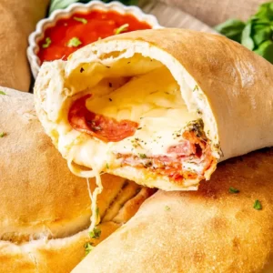 Eat Italian Foods & I'll Reveal Your Nonna Energy Level - Quiz Panzerotti (stuffed and fried dough pockets)