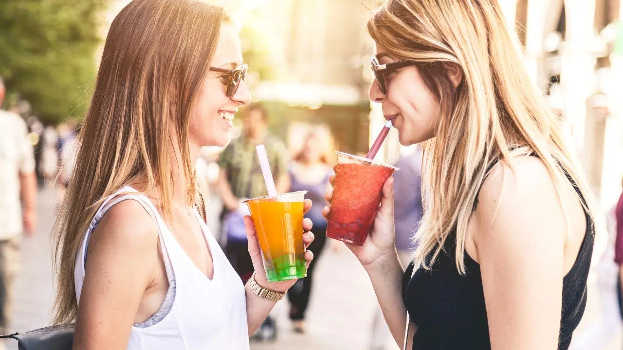 Build Your Bubble Tea To Know Your Coffee Shop Personal… Quiz Friends drinking two bubble tea