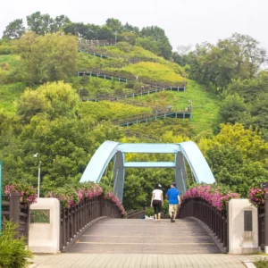 KPop Group-Seoul Travel Quiz Haneul Park